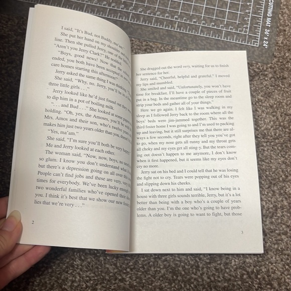 Bud, Not Buddy paperback book by Christopher Paul Curtis - Picture 8 of 9